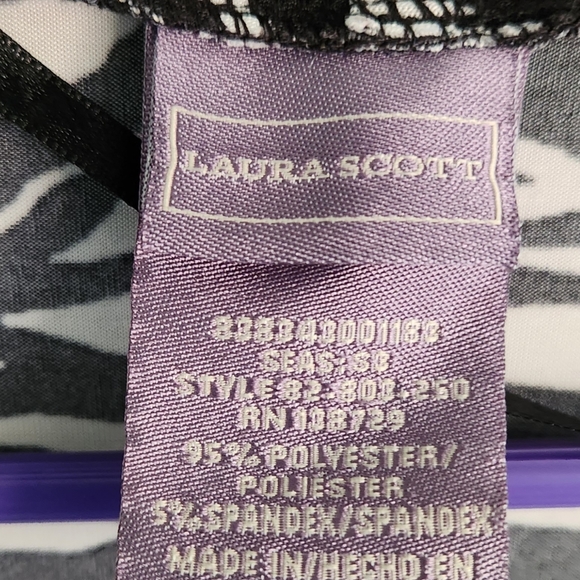 Laura Scott women's top - Picture 3 of 3